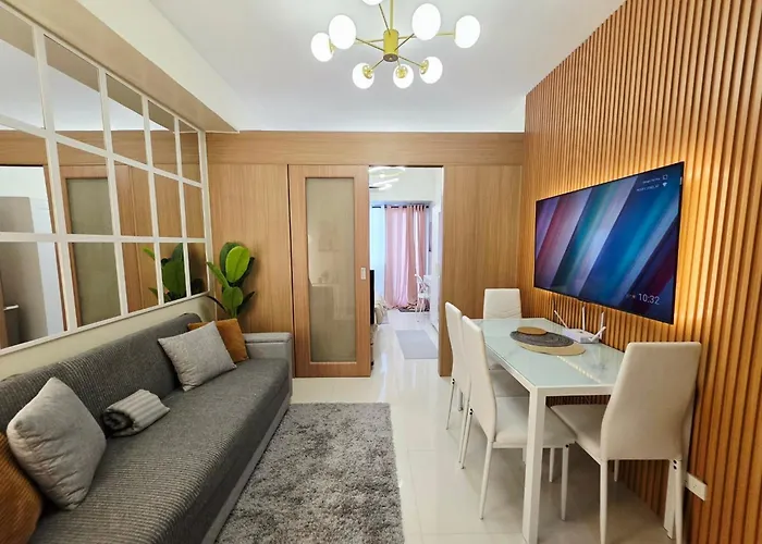 Apartahotel Malls Near Airport Shore 3 4*